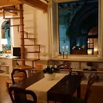 Finestra Sul Cortile * ナポリ