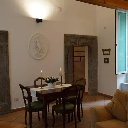 Finestra Sul Cortile アパート ナポリ
