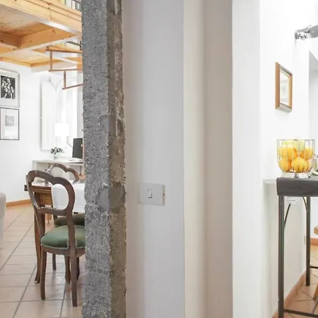 Finestra Sul Cortile Appartamento